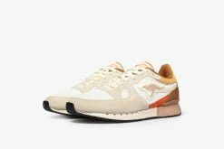 Kangaroos Coil R1 OG Footwear