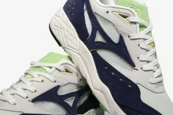 Mizuno Contender