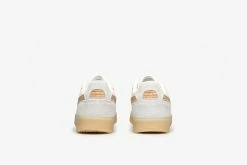 Mizuno City Wind Undyed Footwear