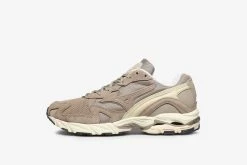 Mizuno Wave Rider 10 "Premium" Footwear