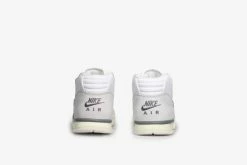 Nike Air Trainer 1