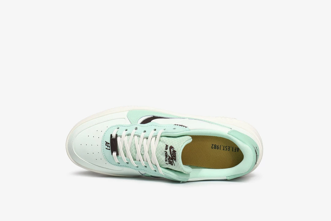 Brand new π₯ Nike π© Womens Air Force 1 PLT.AF.ORM π₯ 6 Nike Womens Air Force 1 PLT.AF.ORM