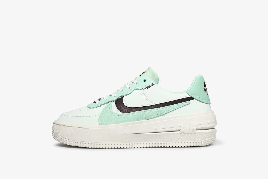 Brand new π₯ Nike π© Womens Air Force 1 PLT.AF.ORM π₯ 3 Nike Womens Air Force 1 PLT.AF.ORM