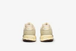 Nike Womens Zoom Vomero 5