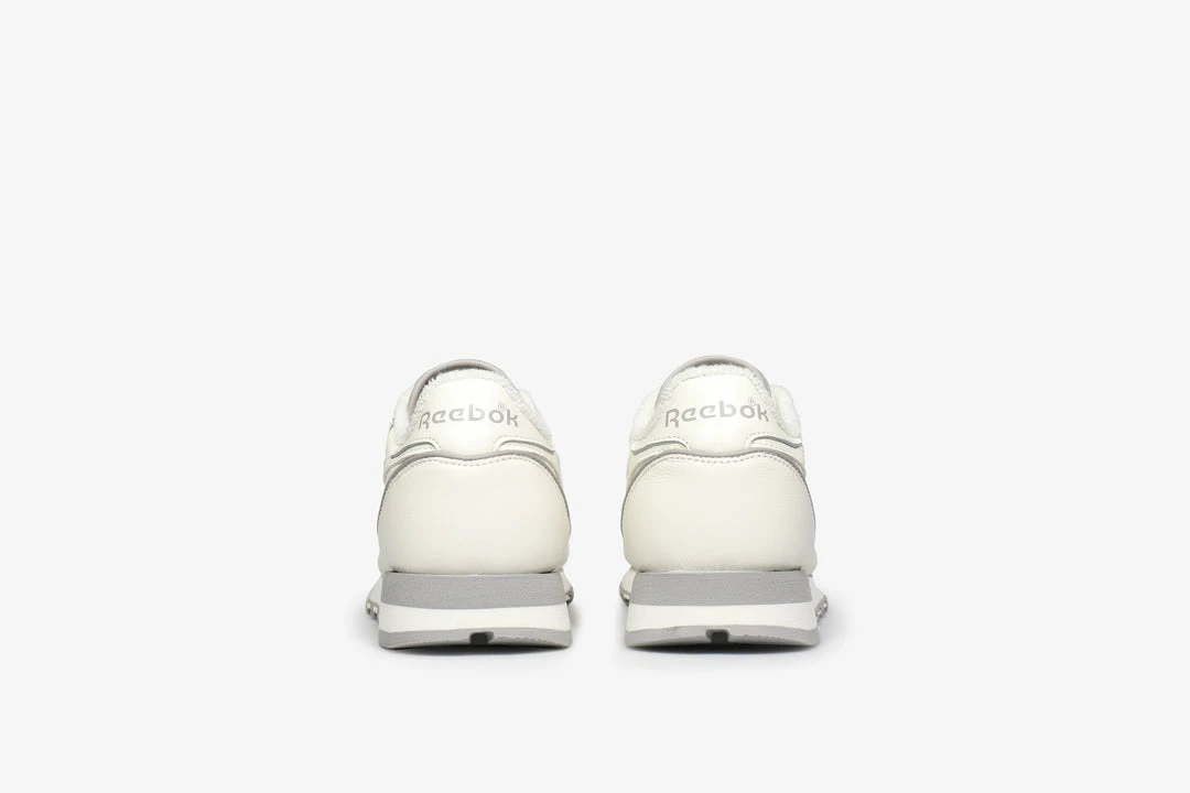 Brand new β€οΈ Reebok Classic Leather 1983 40th Anniversary π 7 Reebok Classic Leather 1983 40th Anniversary