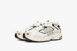 Footwear Adidas Response CL