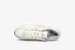 Footwear Adidas Response CL