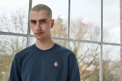 New 🎁 Hanon Flame Badge Crewneck Sweatshirt "Petrol Navy" 🎉 13 Hanon Flame Badge Crewneck Sweatshirt