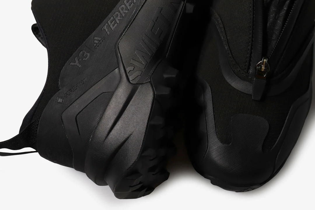 Top 10 โ Adidas Y-3 Swift R3 Low GTX Footwear ๐ 10 Adidas Y-3 Swift R3 Low GTX Footwear