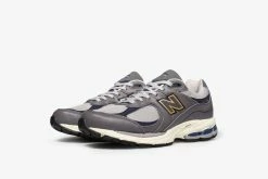 New Balance M2002RHP Footwear