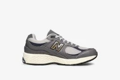 New Balance M2002RHP Footwear