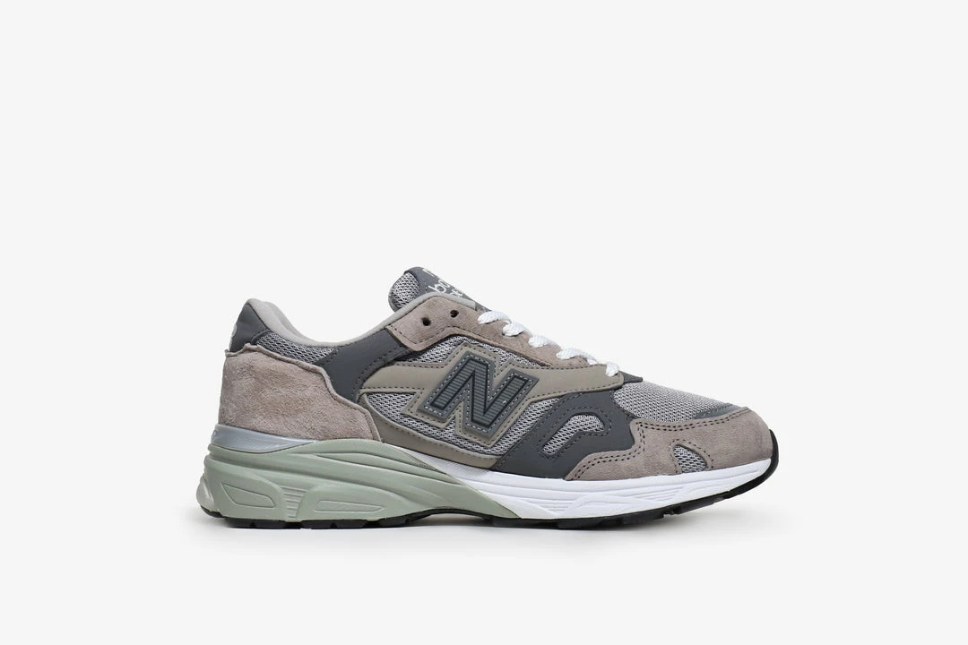 Brand new 𧨠New Balance M920GRY π₯ 5 New Balance M920GRY