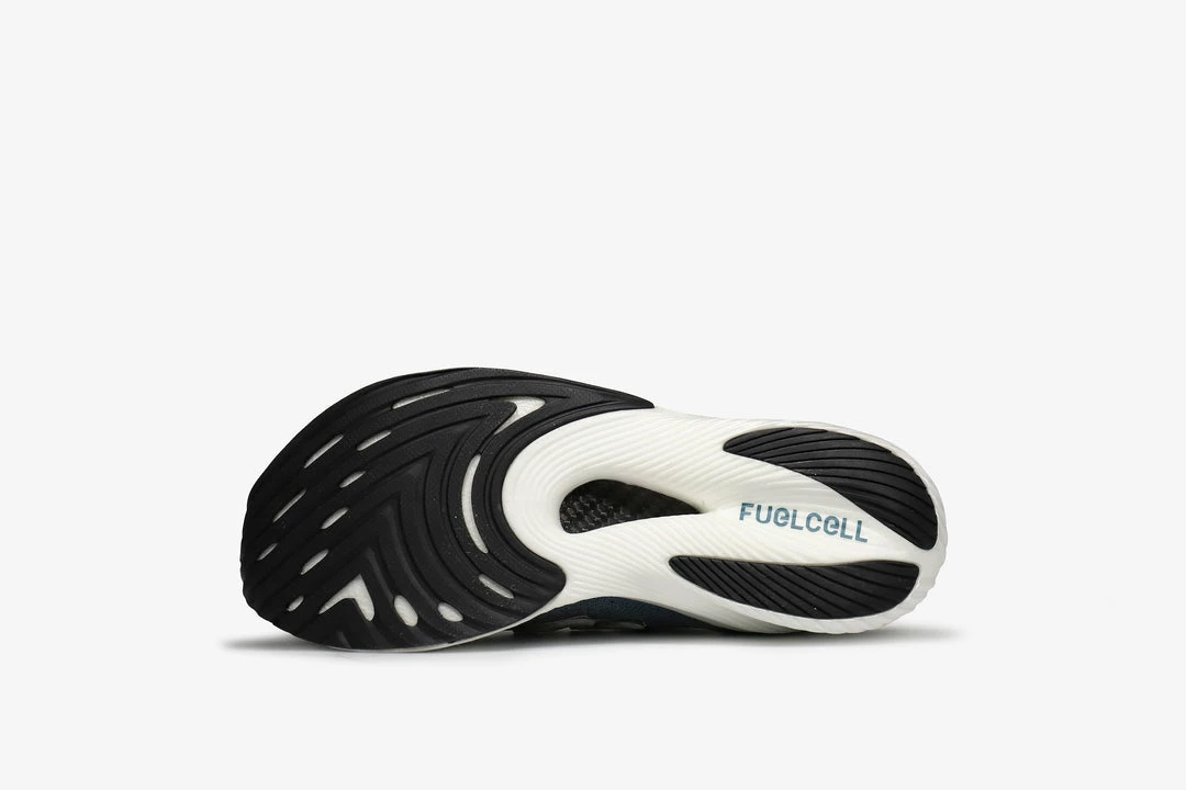 Budget π New Balance Tokyo Design Studio FuelCell RC Elite V2 Footwear 𧨠8 New Balance Tokyo Design Studio FuelCell RC Elite V2 Footwear